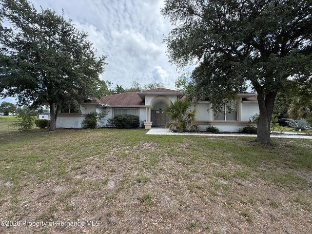 2037 Finland Dr, Spring Hill, FL 34609