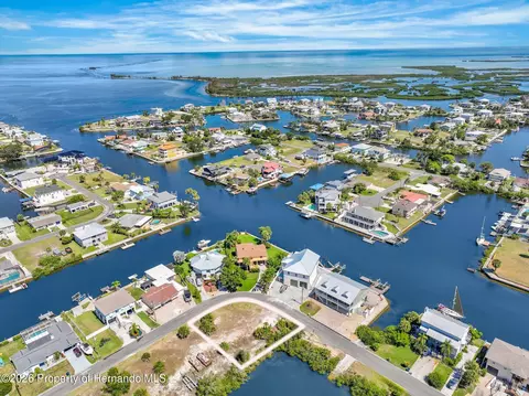 4310 Biscayne Dr, Hernando Beach, FL 34607 photo 8