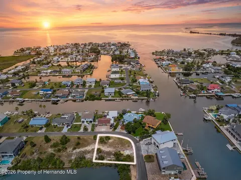 4310 Biscayne Dr, Hernando Beach, FL 34607 photo 2
