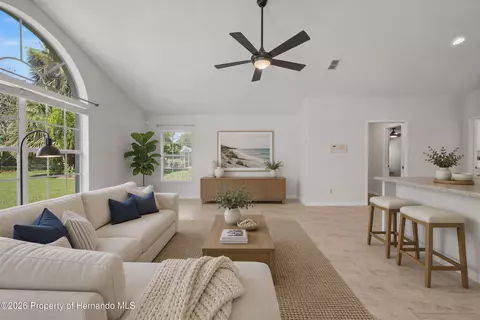 Living - 1154 E Triple Crown Loop, Hernando, FL 34442 photo 11 of 11