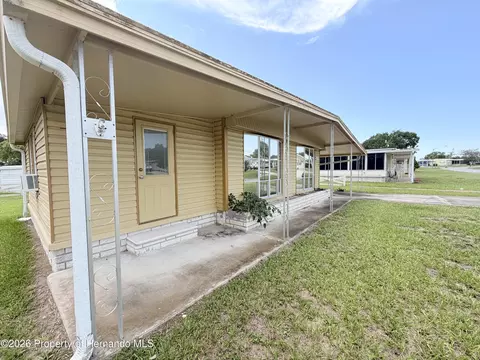 14224 Sandhurst St, Spring Hill, FL 34613 photo 28