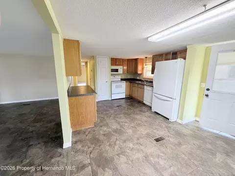 14224 Sandhurst St, Spring Hill, FL 34613 photo 5