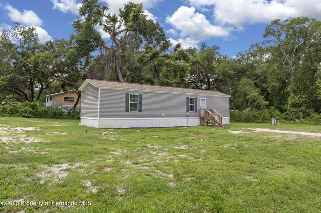 4363 County Road 690, Webster, FL 33597