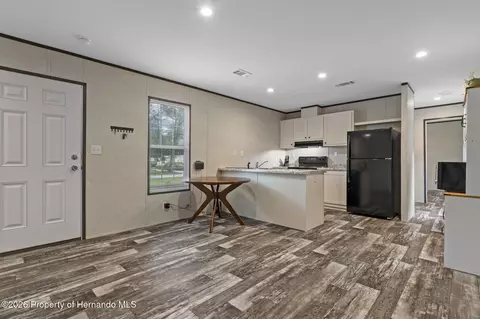 4363 County Road 690, Webster, FL 33597 photo 9