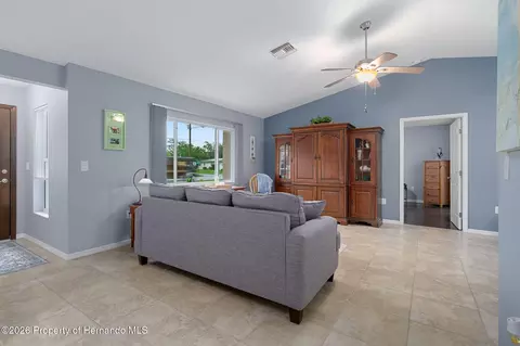 2292 Waterfall Dr, Spring Hill, FL 34608 photo 12