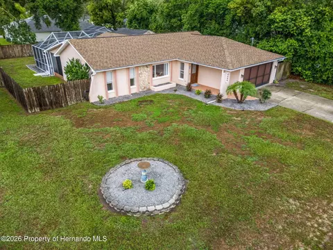 2292 Waterfall Dr, Spring Hill, FL 34608 photo 3