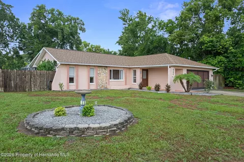 2292 Waterfall Dr, Spring Hill, FL 34608 photo 4