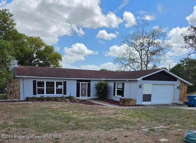 10200 Sunburst Ct, Spring Hill, FL 34608