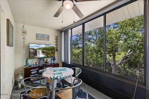 6653 River Run Blvd, Weeki Wachee, FL 34607 photo 18