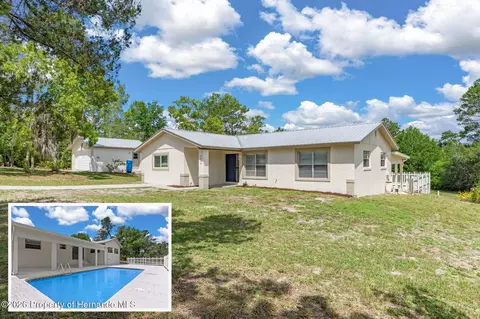 7335 Blackbird Ave, Weeki Wachee, FL 34613