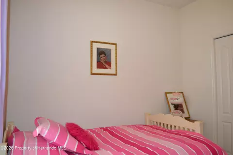 Bedroom - 659 Winthrop Dr, Spring Hill, FL 34609 photo 7 of 11