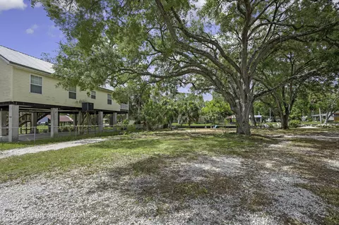 6134 Island Dr, Weeki Wachee, FL 34607 photo 8