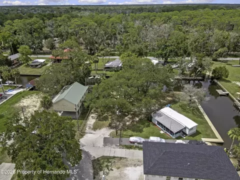 6134 Island Dr, Weeki Wachee, FL 34607 photo 15