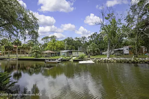 6134 Island Dr, Weeki Wachee, FL 34607 photo 13
