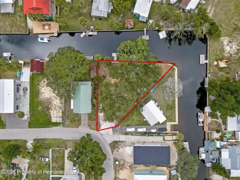 6134 Island Dr, Weeki Wachee, FL 34607 photo 6