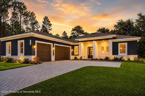 16098 Mellon Rd, Weeki Wachee, FL 34614