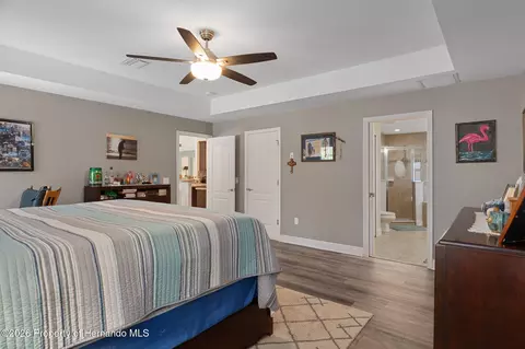 Bedroom - 15015 Eckerley Dr, Weeki Wachee, FL 34614 photo 3 of 6