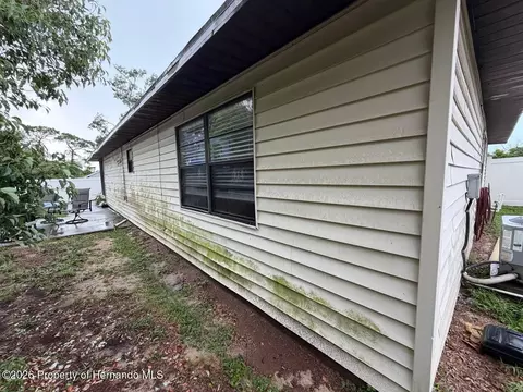 5485 Roble Ave, Spring Hill, FL 34608 photo 7