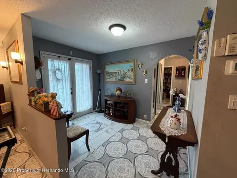 5485 Roble Ave, Spring Hill, FL 34608 photo 13