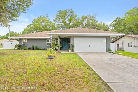 714 Spruce St, Inverness, FL 34452