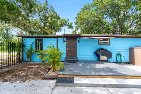 416-420 SW 5th St SW, Chiefland, FL 32626