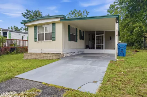 29138 Heckleman St, Brooksville, FL 34602