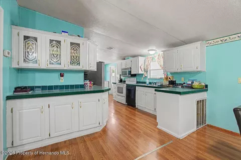 Kitchen - 7491 NE 101st Ct, Bronson, FL 32621 photo 1 of 2