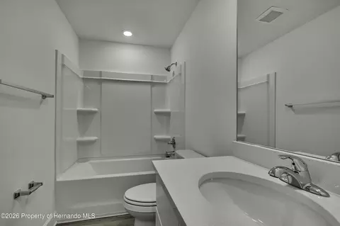 Bath - 10281 Clyburn St, Spring Hill, FL 34608 photo 4 of 4