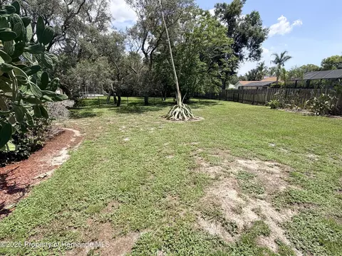 Exterior - 5109 Panther Dr, Spring Hill, FL 34607 photo 4 of 6