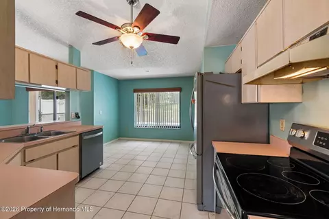 Kitchen - 4235 Castle Ave, Spring Hill, FL 34609 photo 1 of 7