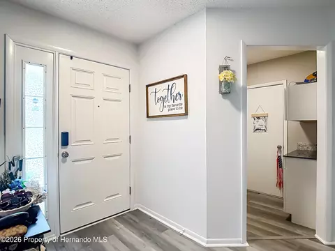 Entry Way - 10433 Dunkirk Rd, Spring Hill, FL 34608 photo 4 of 4