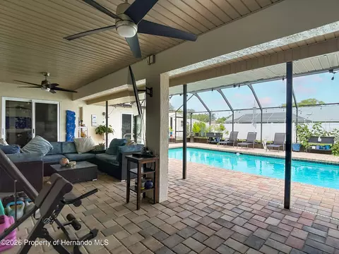 Exterior - 10433 Dunkirk Rd, Spring Hill, FL 34608 photo 2 of 12
