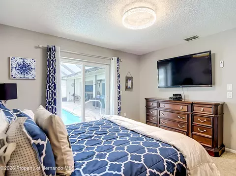 Bedroom - 10433 Dunkirk Rd, Spring Hill, FL 34608 photo 2 of 11
