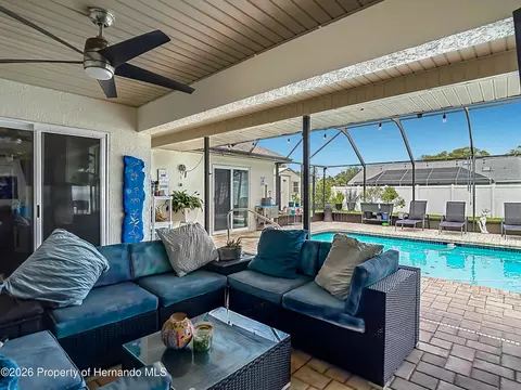 Exterior - 10433 Dunkirk Rd, Spring Hill, FL 34608 photo 5 of 12