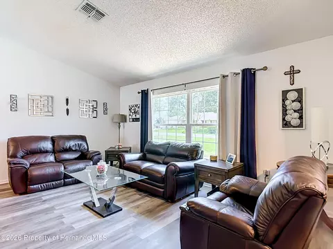 Living - 10433 Dunkirk Rd, Spring Hill, FL 34608 photo 1 of 10