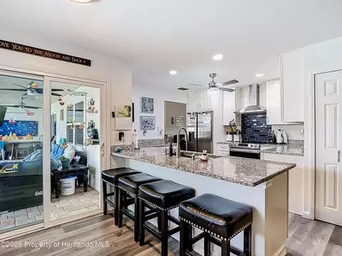 Kitchen - 10433 Dunkirk Rd, Spring Hill, FL 34608 photo 9 of 10