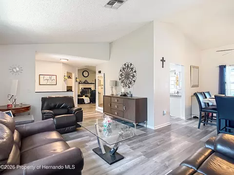 Living - 10433 Dunkirk Rd, Spring Hill, FL 34608 photo 3 of 10
