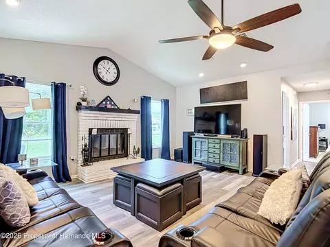 Living - 10433 Dunkirk Rd, Spring Hill, FL 34608 photo 10 of 10