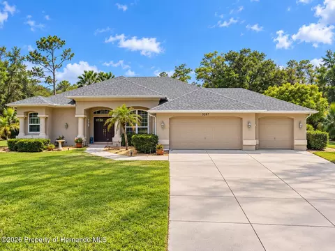 Exterior - 5287 Slater Rd, Spring Hill, FL 34608 photo 7 of 7