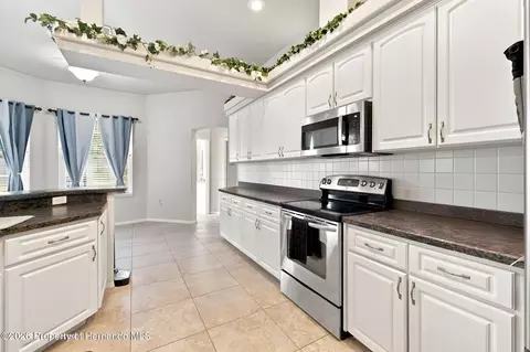 Kitchen - 5287 Slater Rd, Spring Hill, FL 34608 photo 3 of 4