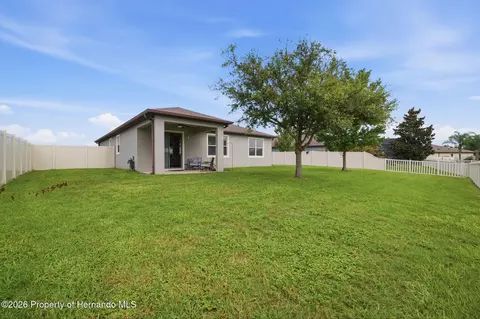 Exterior - 12929 Palapa Loop, Spring Hill, FL 34610 photo 7 of 10