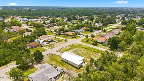 View/Area - 6454 Freeport Dr, Spring Hill, FL 34608 photo 7 of 7