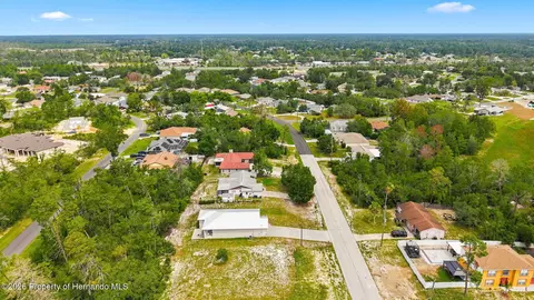 View/Area - 6454 Freeport Dr, Spring Hill, FL 34608 photo 2 of 7
