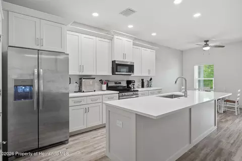 Kitchen - 6454 Freeport Dr, Spring Hill, FL 34608 photo 2 of 3