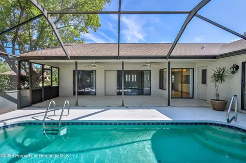 Exterior - 1364 Overland Dr, Spring Hill, FL 34608 photo 7 of 10
