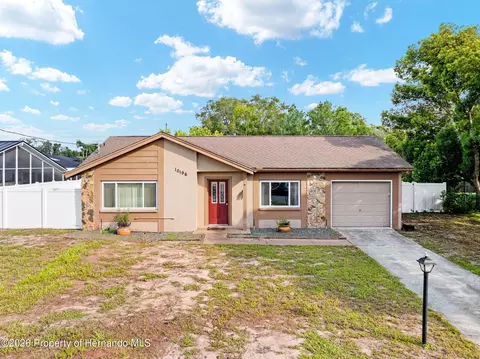 Exterior - 10196 Heathcliff St, Spring Hill, FL 34608 photo 2 of 7