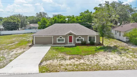 View/Area - 352 Clearfield Ave, Spring Hill, FL 34606 photo 1 of 8
