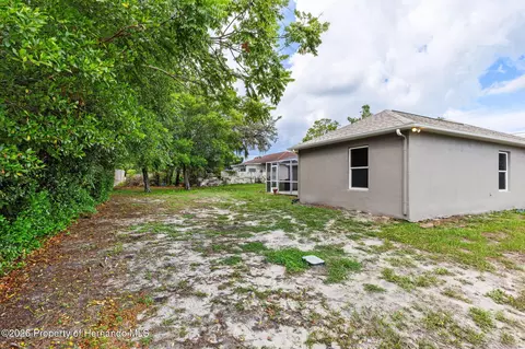 Exterior - 352 Clearfield Ave, Spring Hill, FL 34606 photo 4 of 4