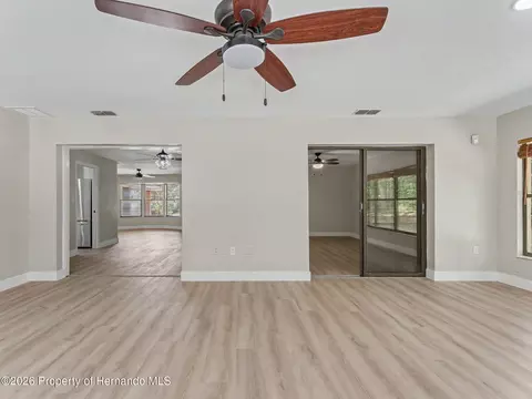 Living - 162 W Massachusetts St, Hernando, FL 34442 photo 21 of 28