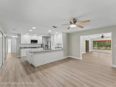 Living - 162 W Massachusetts St, Hernando, FL 34442 photo 14 of 28